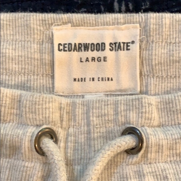 Shorts - Picture 3 of 3